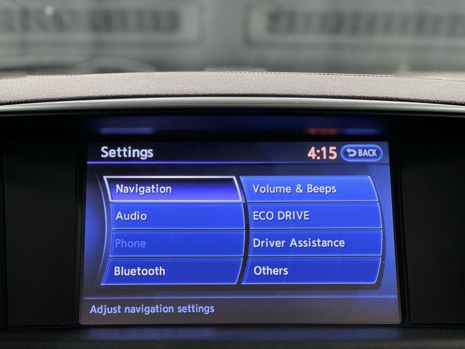 2016 INFINITI Q70L 5.6
