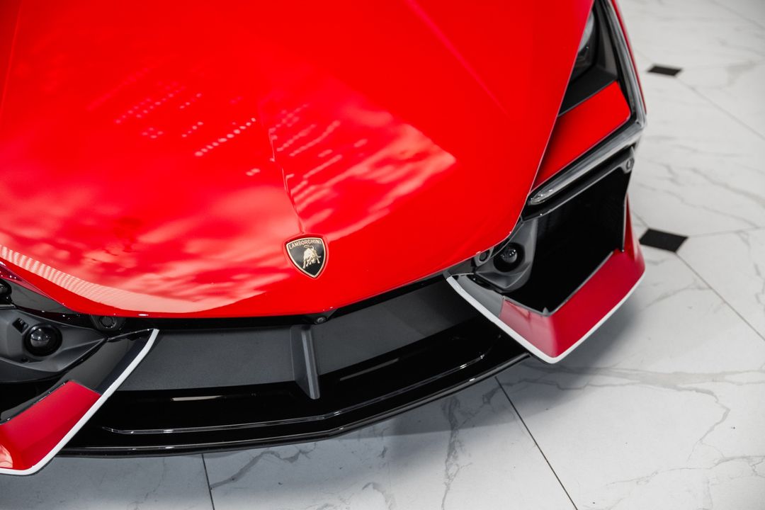 2024 Lamborghini Revuelto
