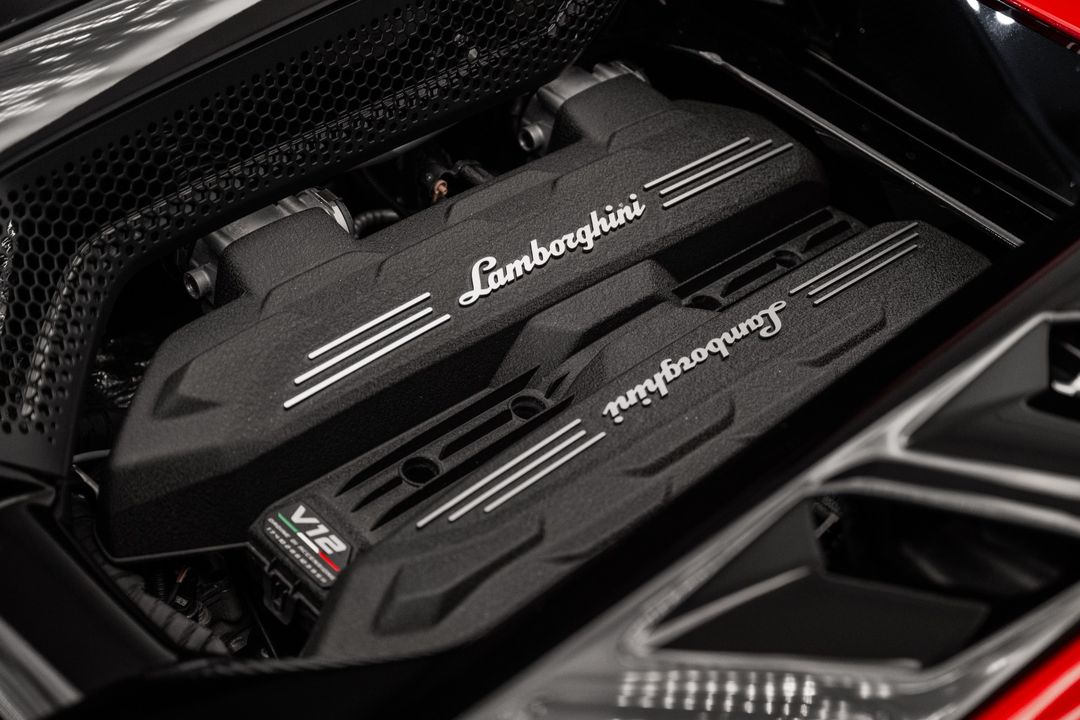 2024 Lamborghini Revuelto