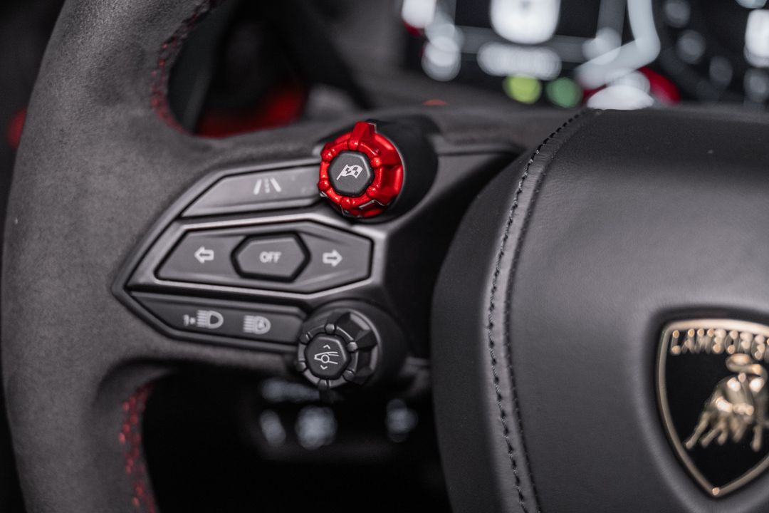 2024 Lamborghini Revuelto
