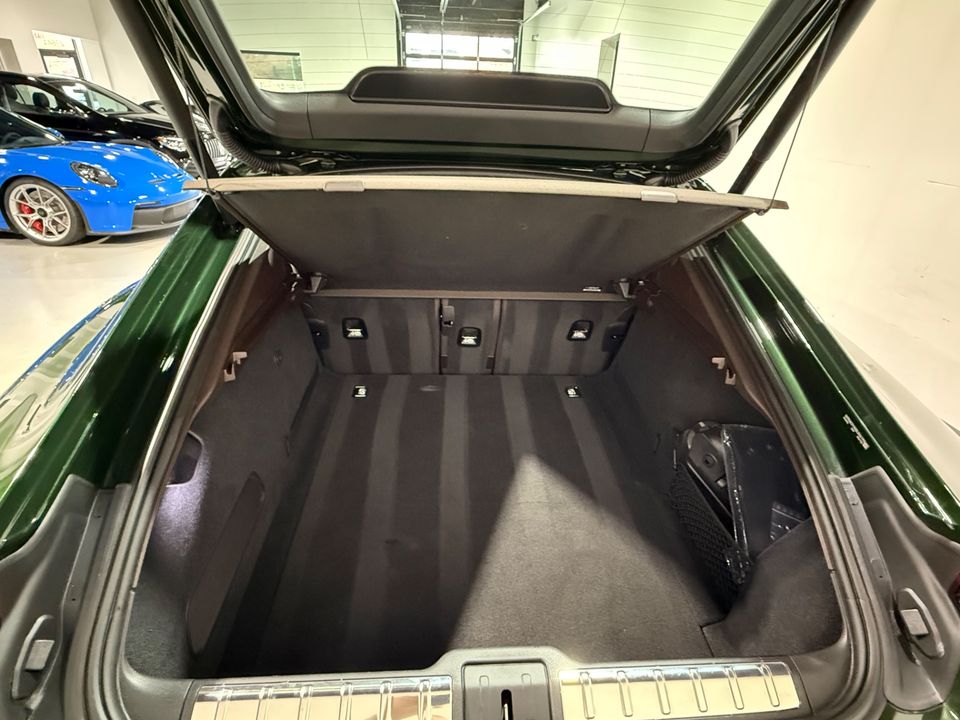 2025 Porsche Panamera 4 E-Hybrid AWD 463hp