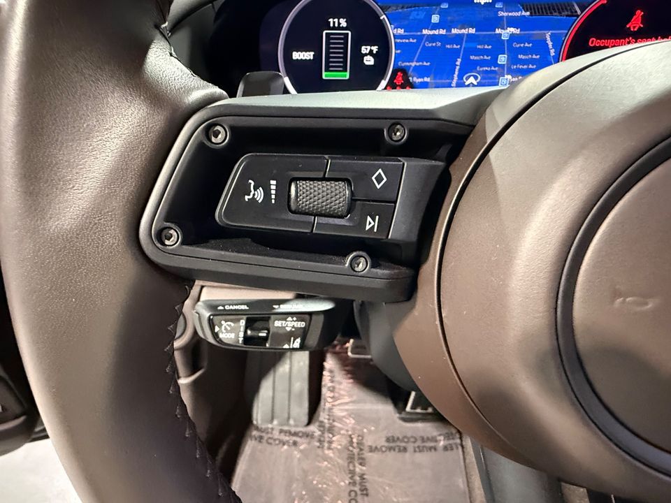 2025 Porsche Panamera 4 E-Hybrid AWD 463hp