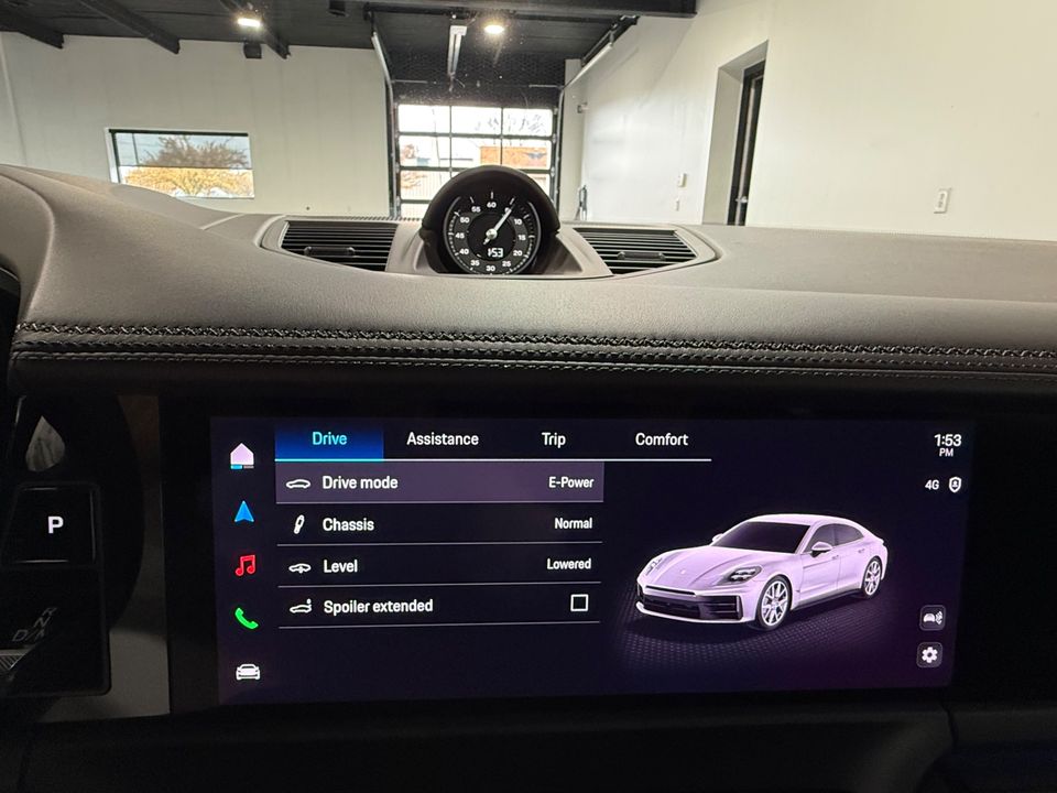 2025 Porsche Panamera 4 E-Hybrid AWD 463hp