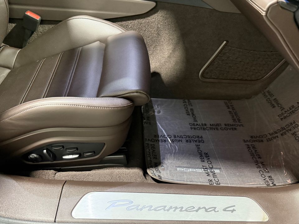 2025 Porsche Panamera 4 E-Hybrid AWD 463hp