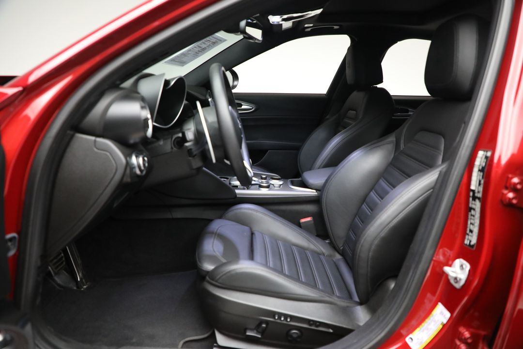 2022 Alfa Romeo Giulia