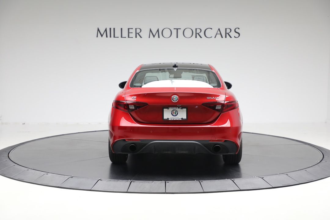 2022 Alfa Romeo Giulia