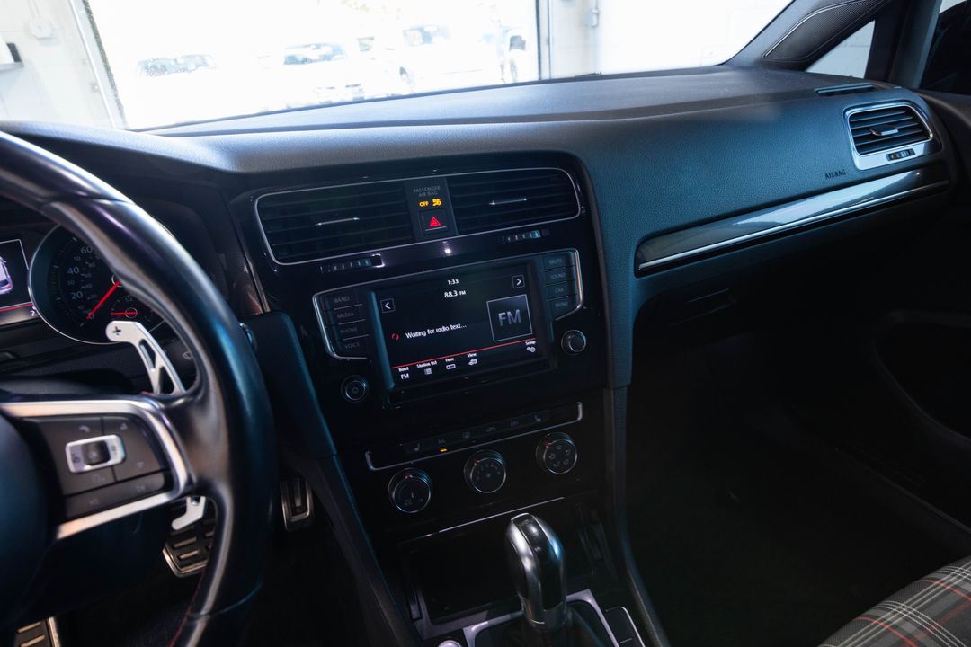 2017 Volkswagen Golf GTI