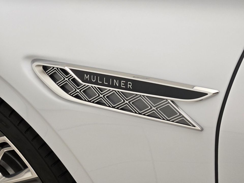 2025 Bentley Flying Spur