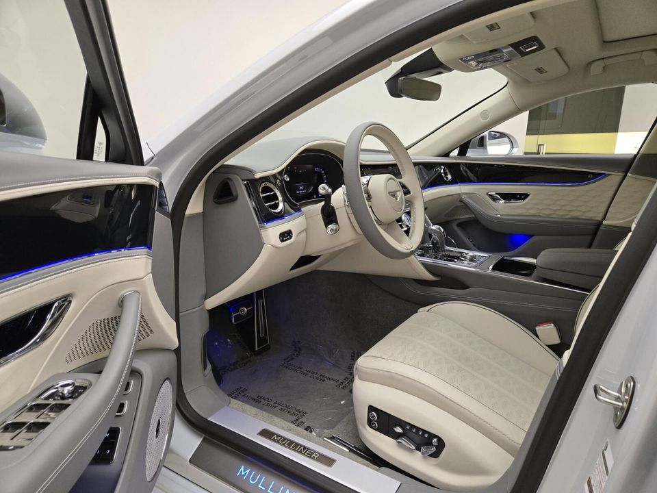 2025 Bentley Flying Spur