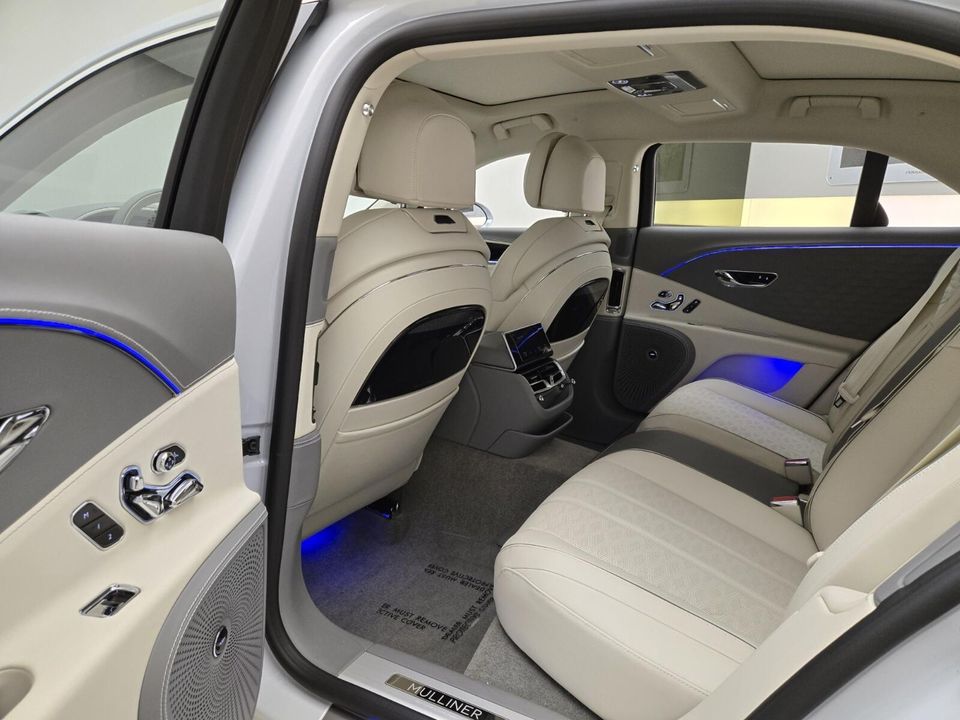 2025 Bentley Flying Spur