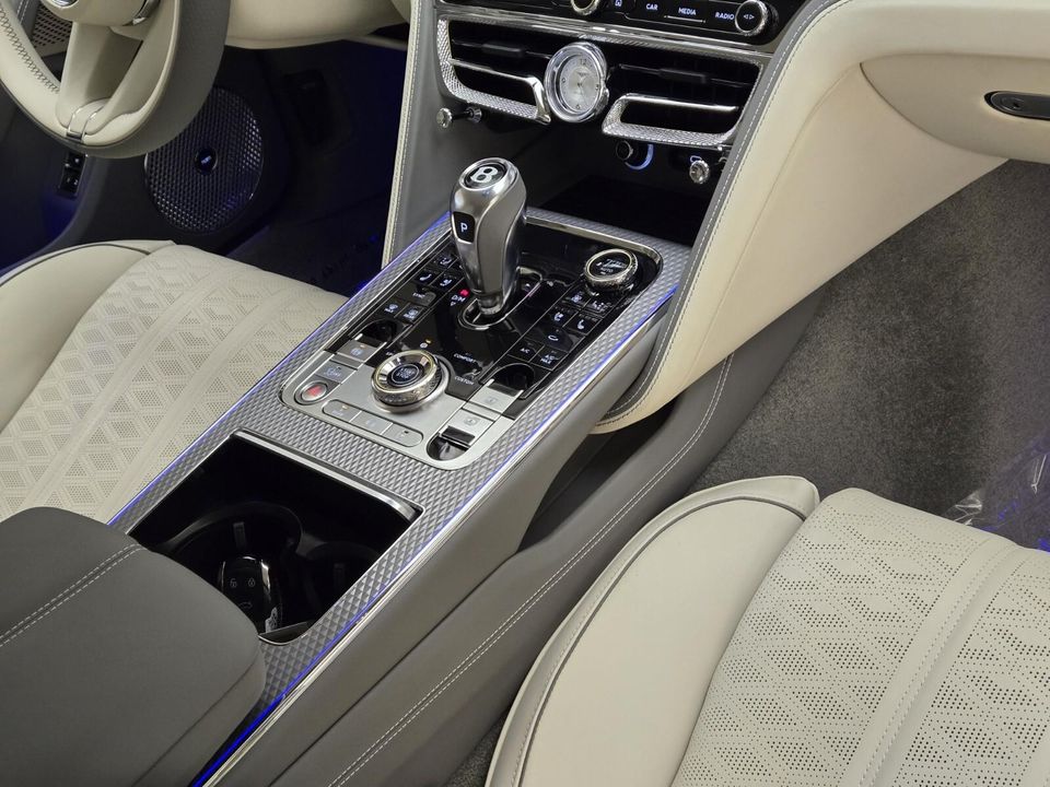 2025 Bentley Flying Spur