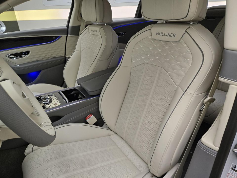 2025 Bentley Flying Spur