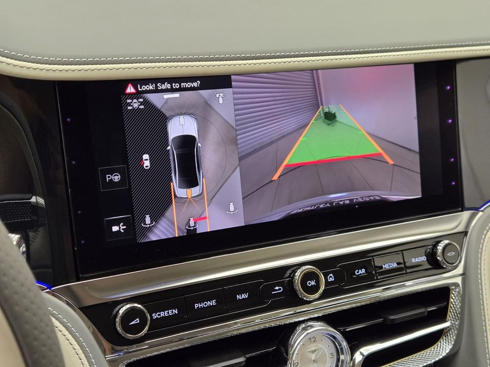 2025 Bentley Flying Spur