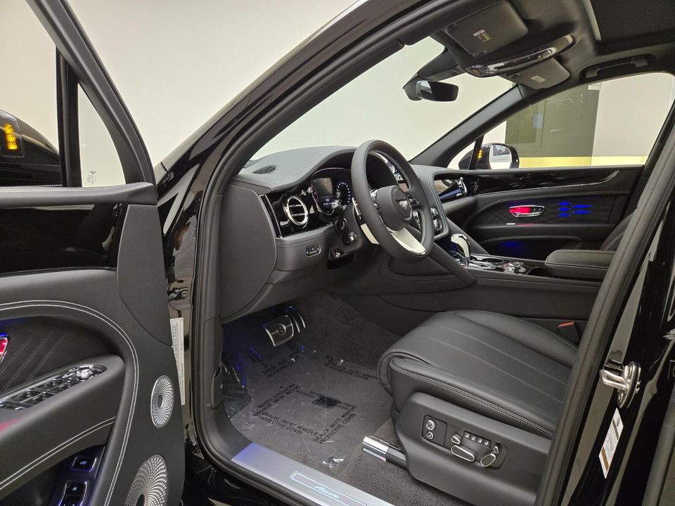 2025 Bentley Bentayga
