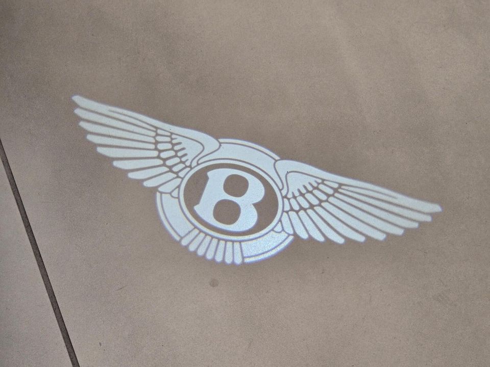 2025 Bentley Bentayga