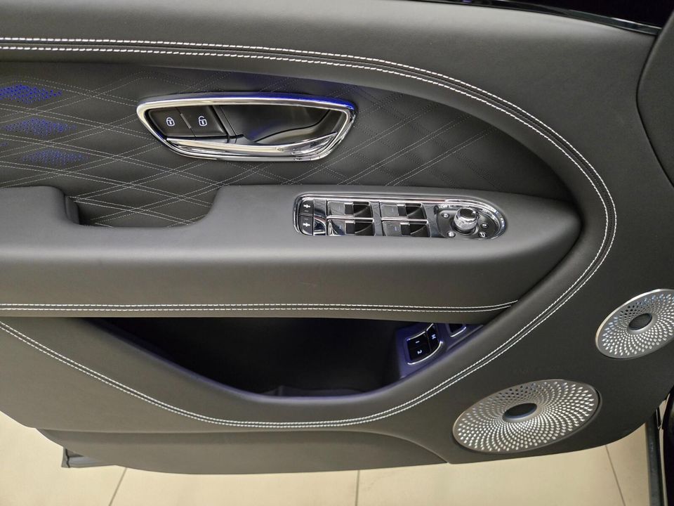 2025 Bentley Bentayga