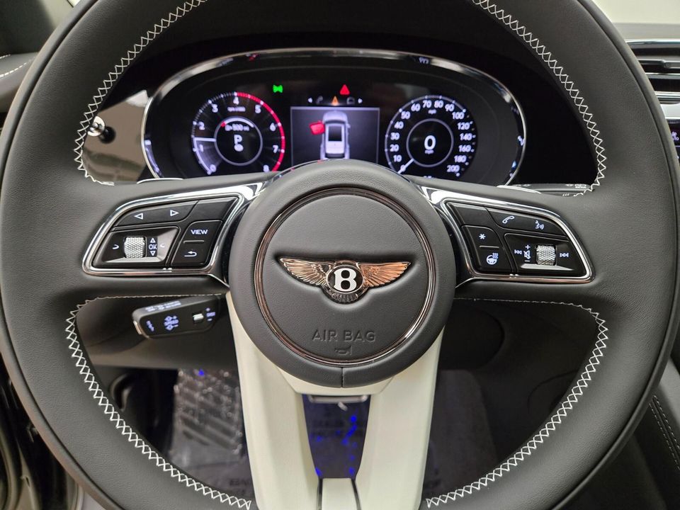 2025 Bentley Bentayga