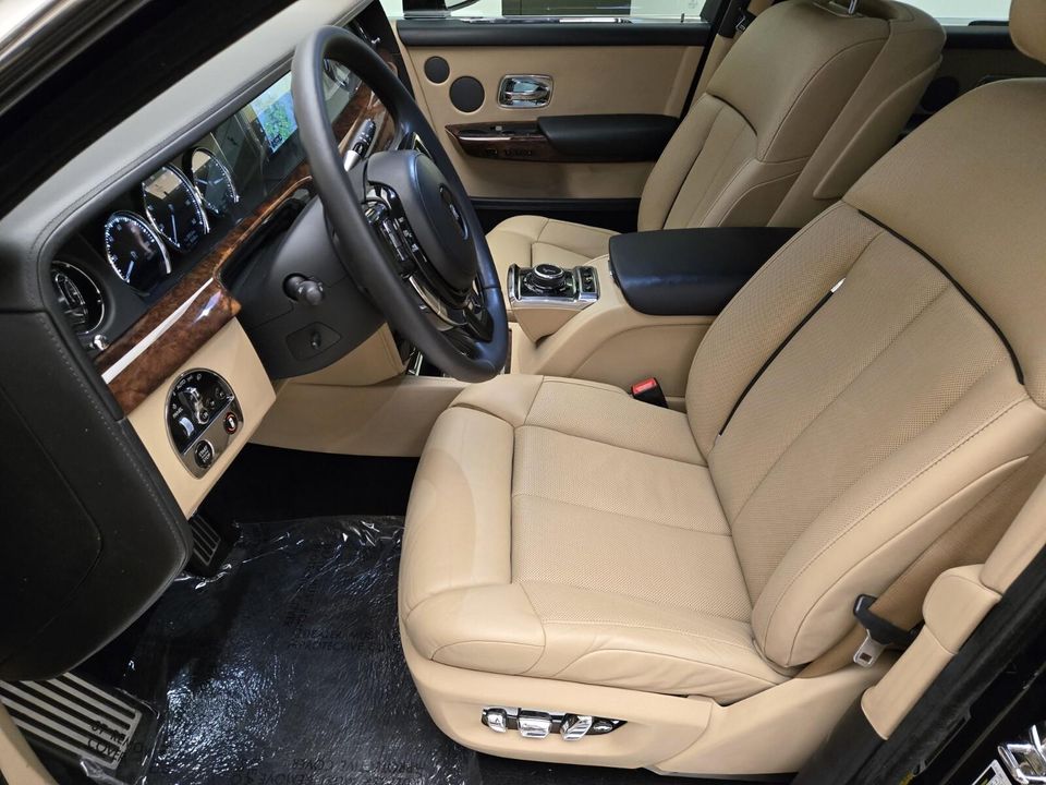 2020 Rolls-Royce Phantom