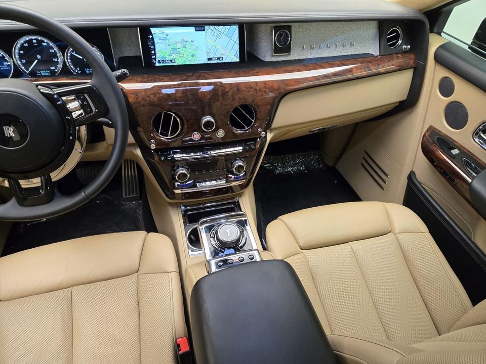 2020 Rolls-Royce Phantom