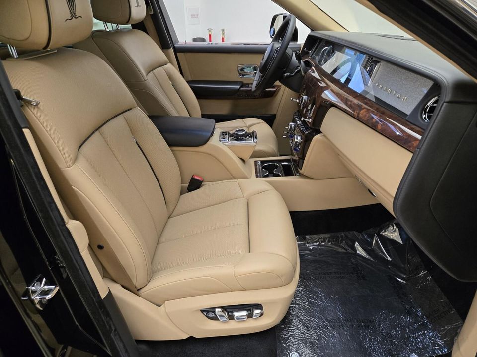 2020 Rolls-Royce Phantom