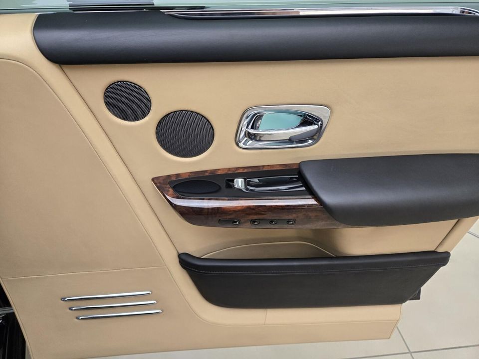 2020 Rolls-Royce Phantom