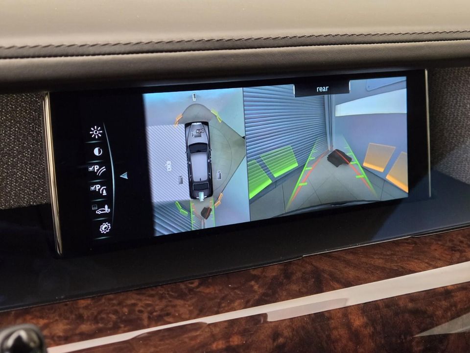 2020 Rolls-Royce Phantom