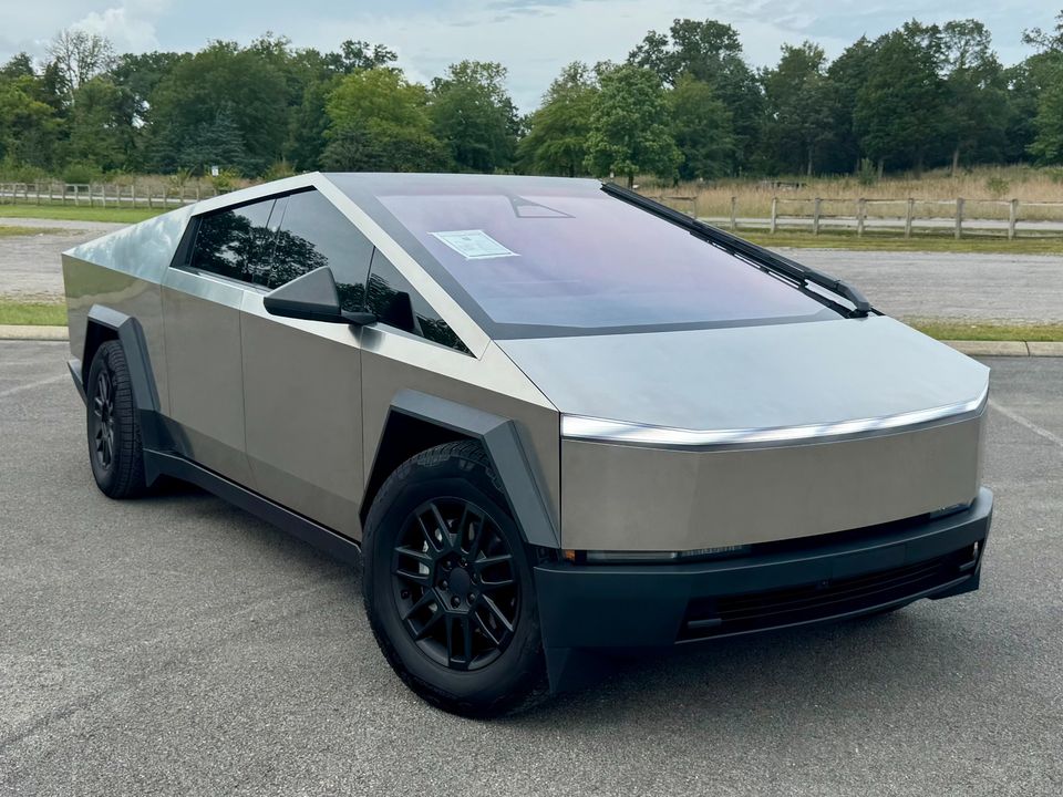 2025 Tesla Cybertruck