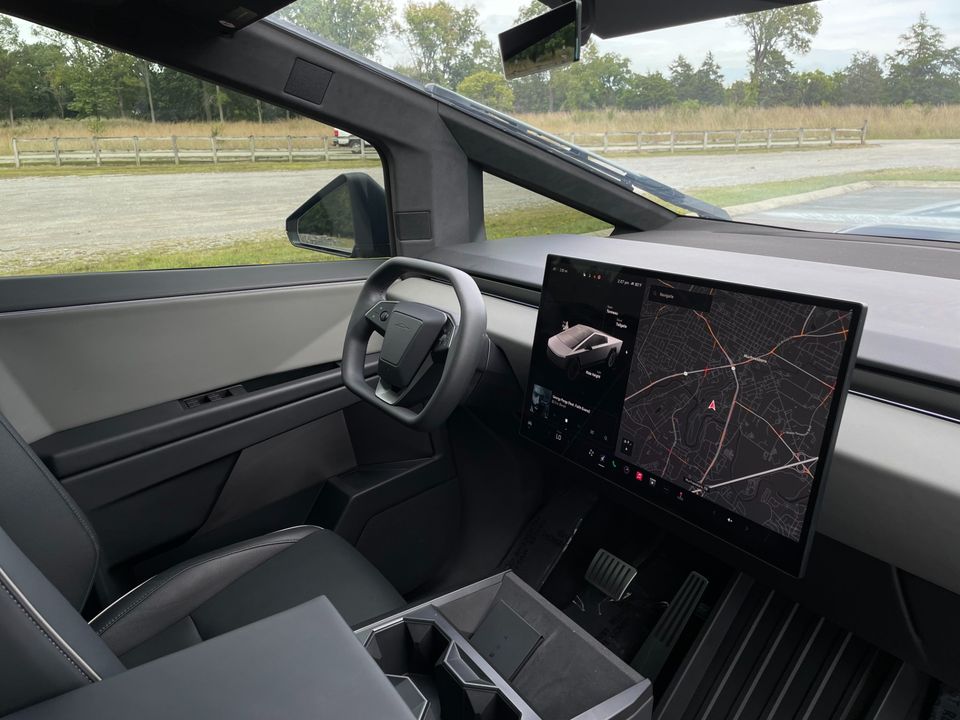 2025 Tesla Cybertruck