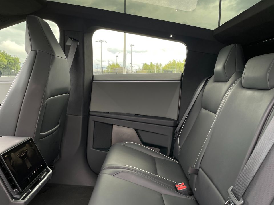 2025 Tesla Cybertruck