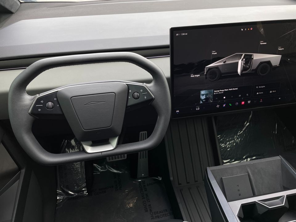 2025 Tesla Cybertruck