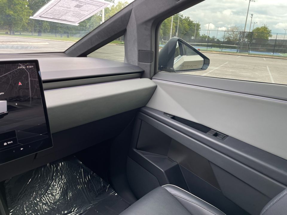 2025 Tesla Cybertruck