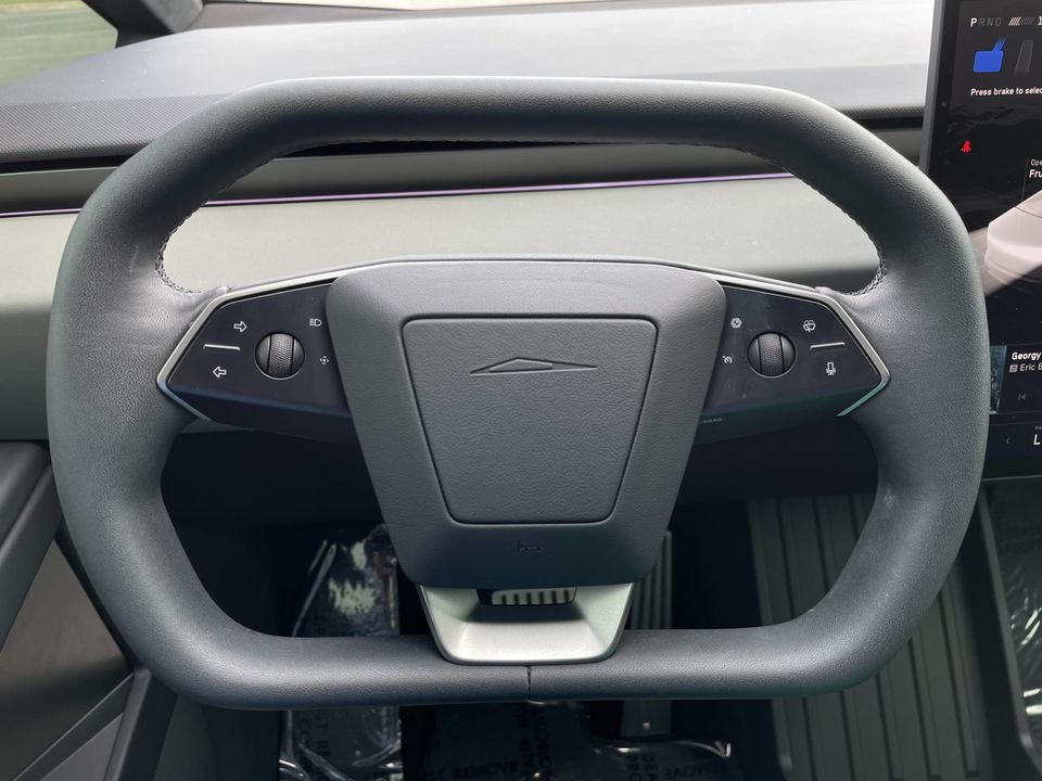 2025 Tesla Cybertruck