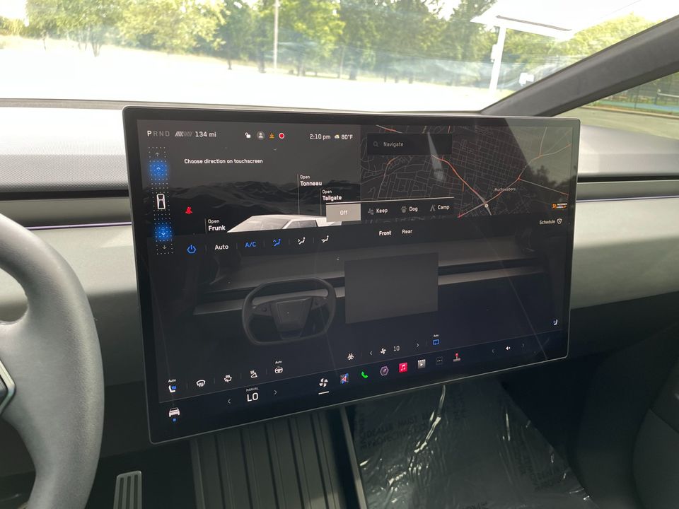2025 Tesla Cybertruck