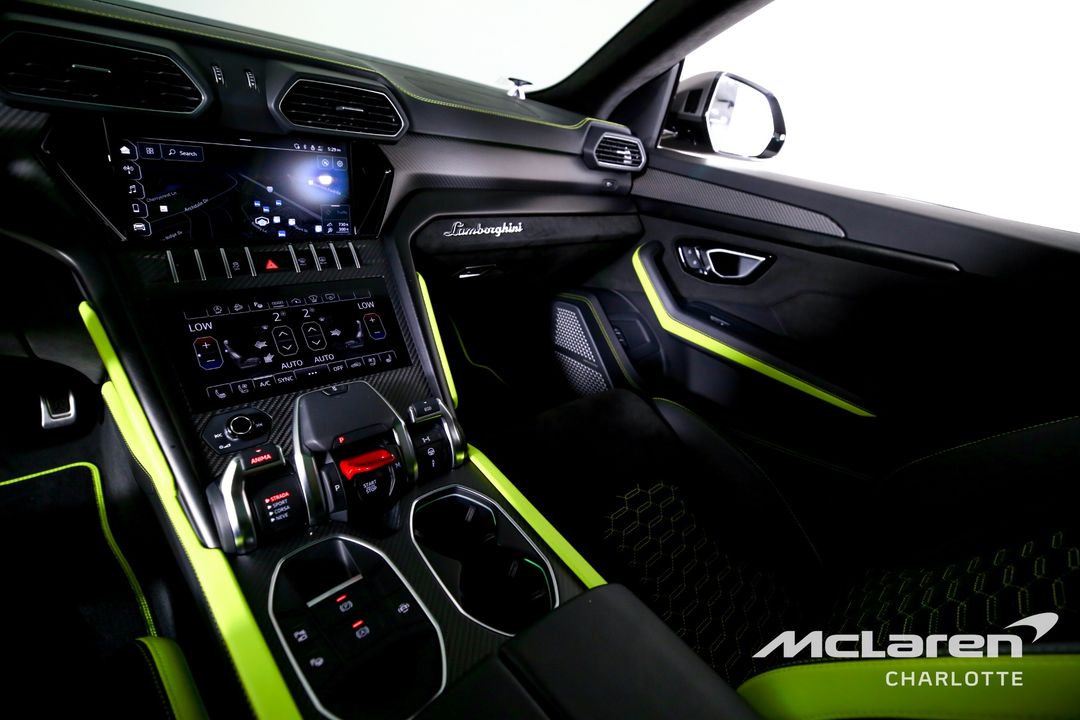 2022 Lamborghini Urus