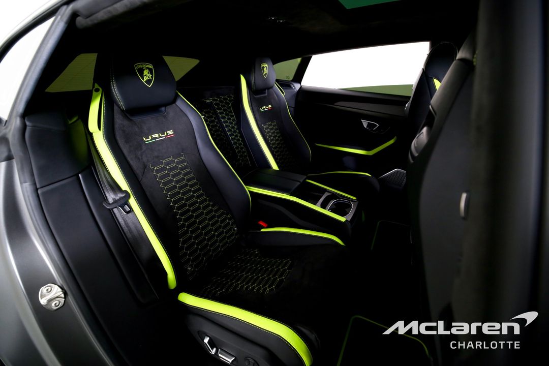 2022 Lamborghini Urus