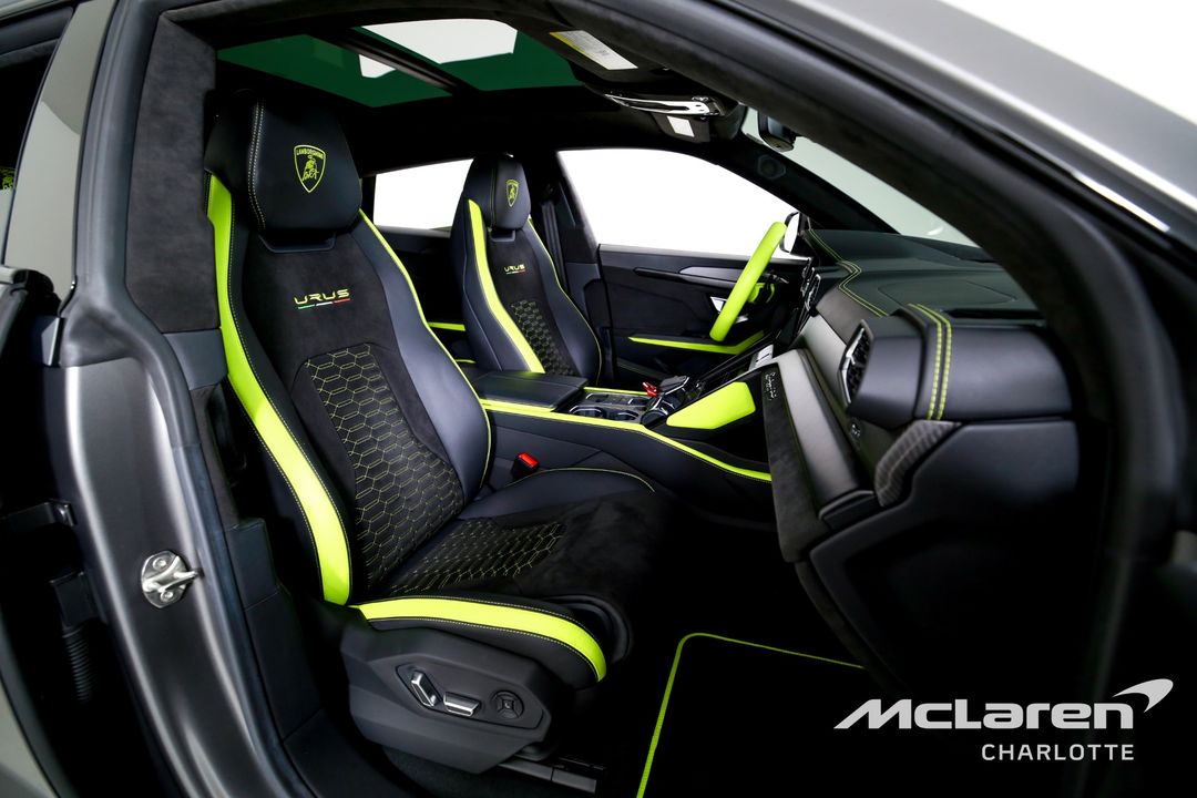 2022 Lamborghini Urus