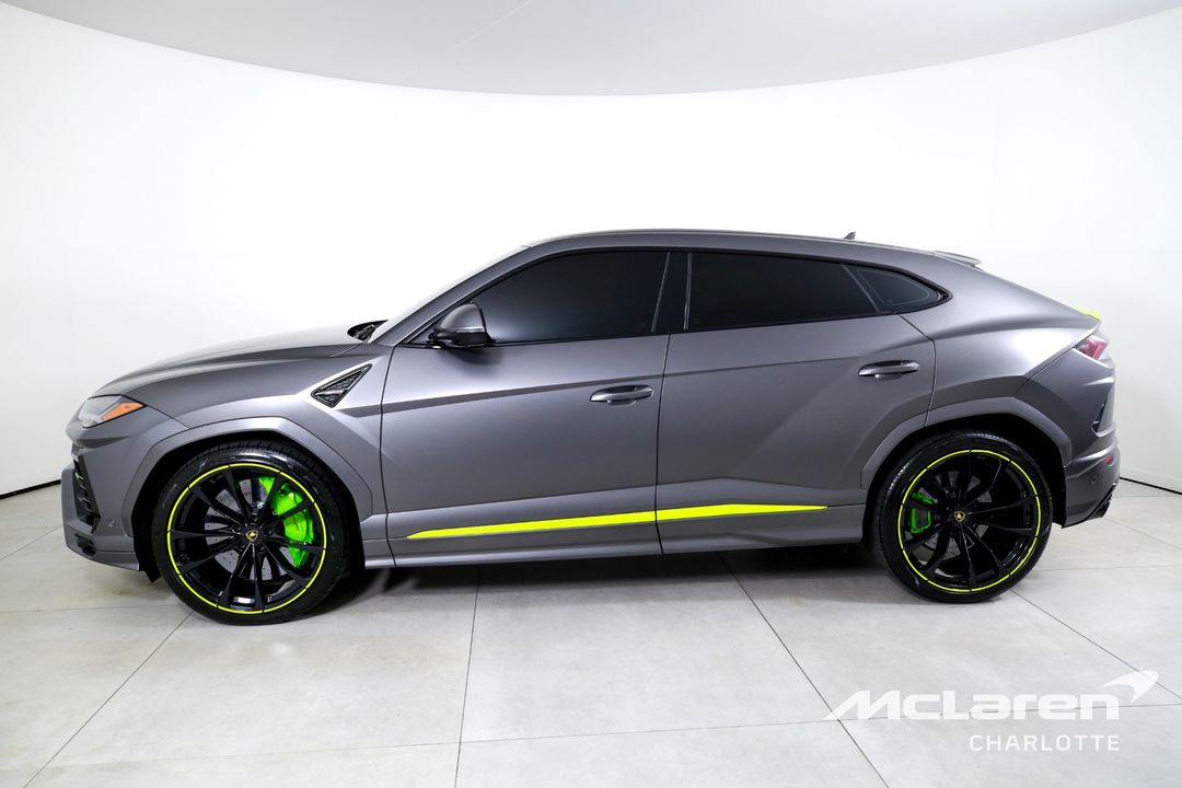 2022 Lamborghini Urus