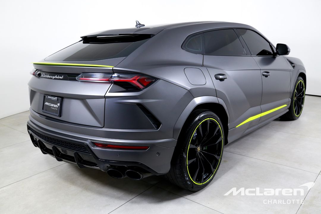 2022 Lamborghini Urus
