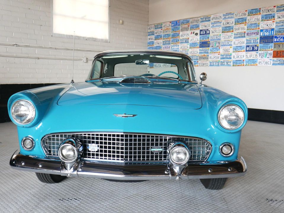 1956 Ford Thunderbird