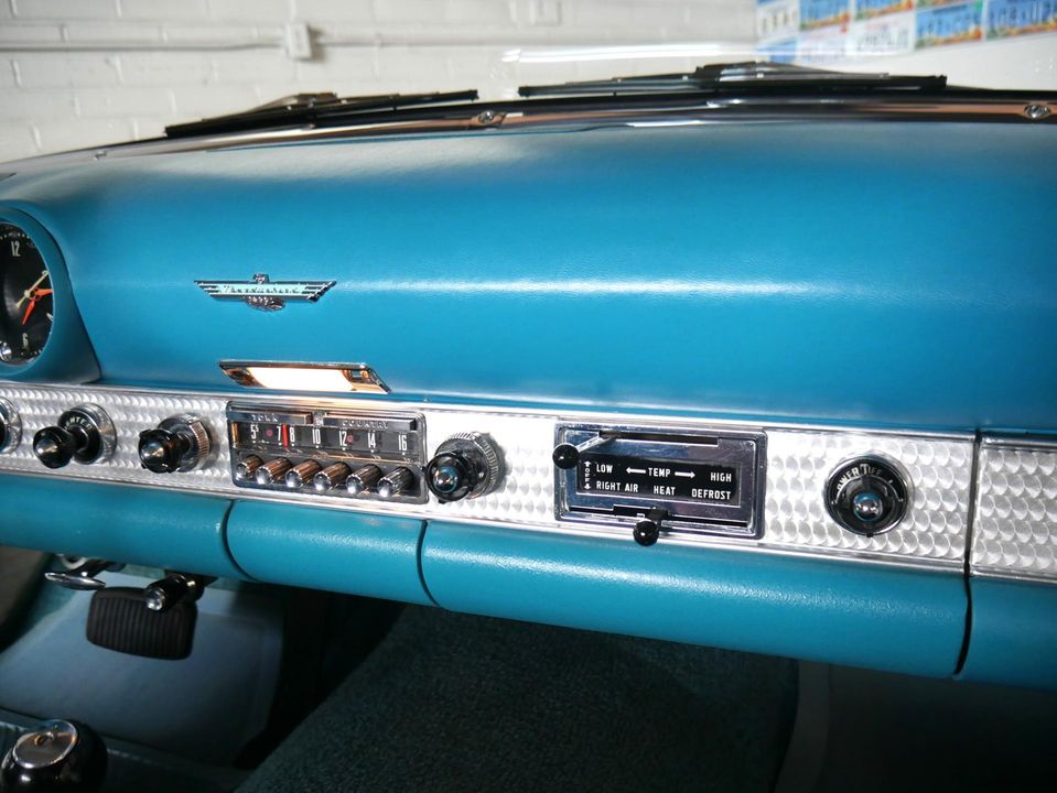 1956 Ford Thunderbird