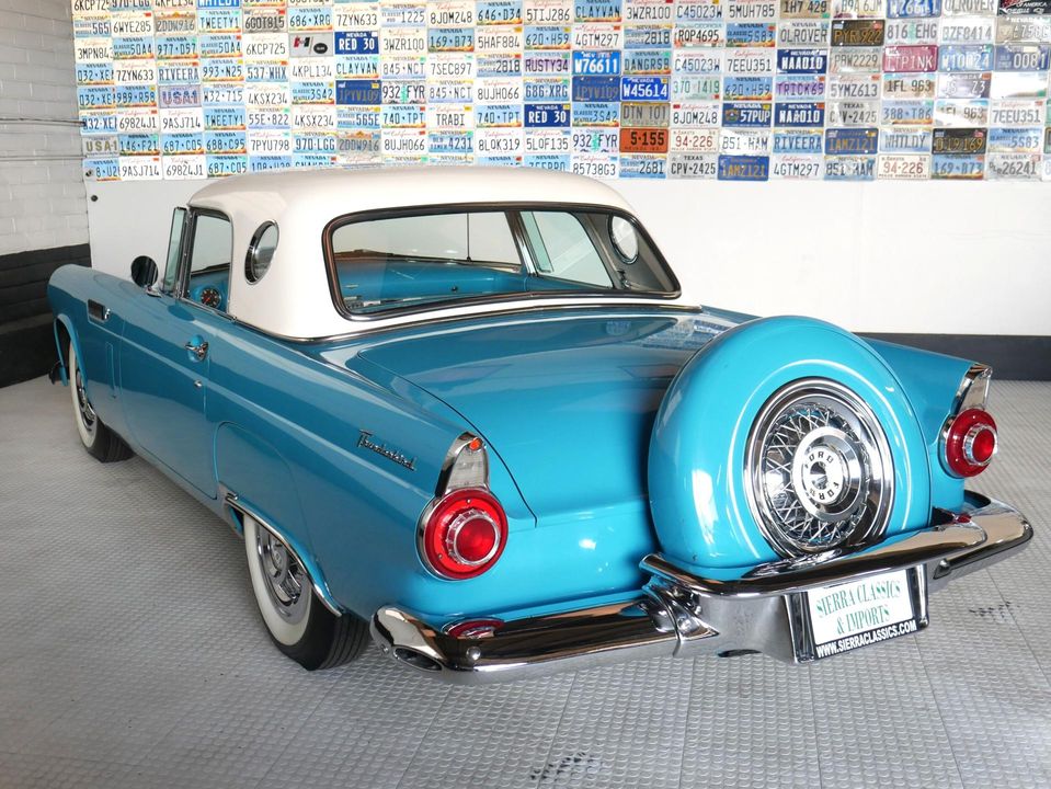 1956 Ford Thunderbird