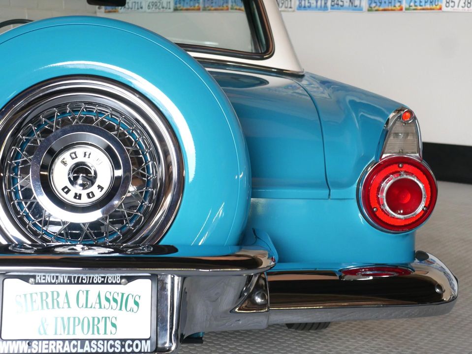 1956 Ford Thunderbird