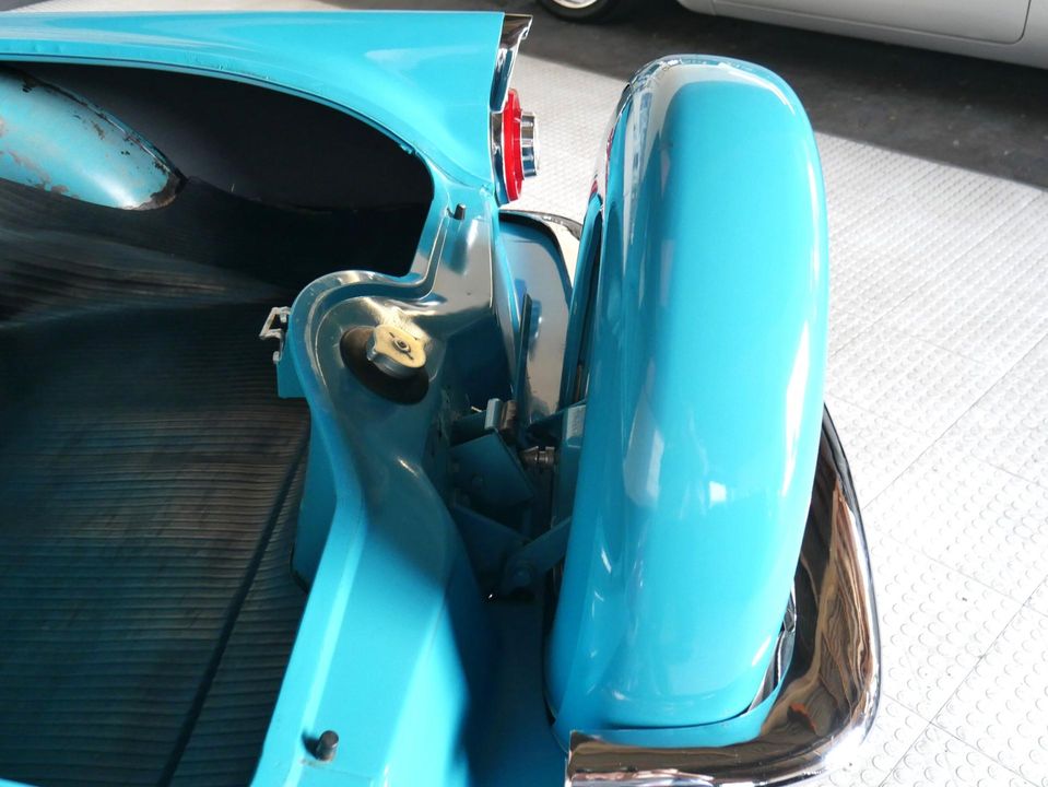 1956 Ford Thunderbird