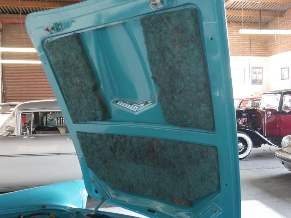 1956 Ford Thunderbird