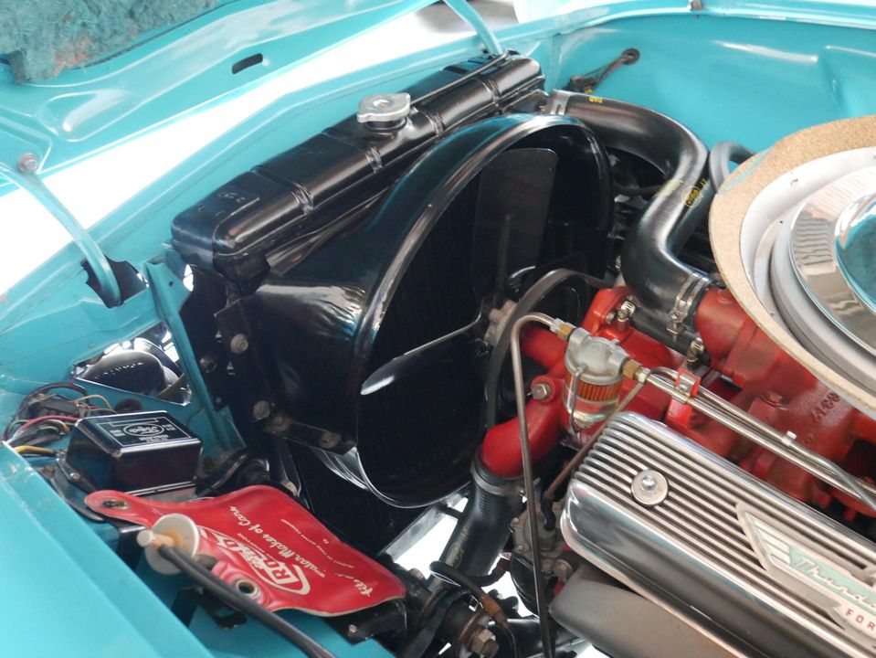 1956 Ford Thunderbird