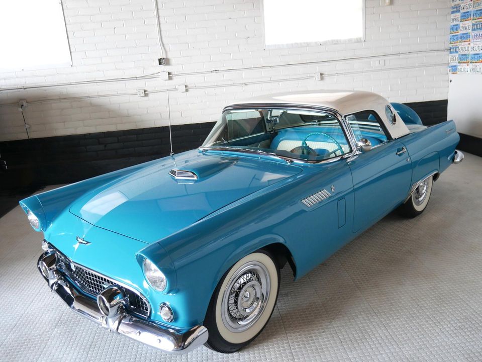1956 Ford Thunderbird