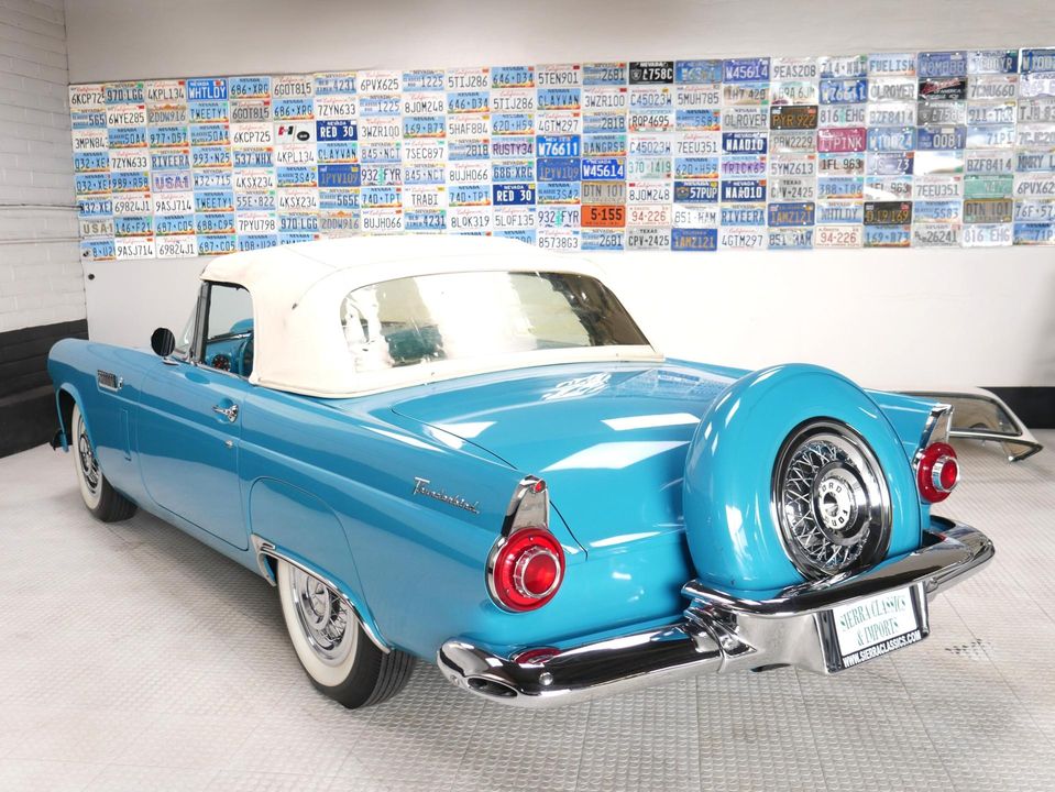 1956 Ford Thunderbird