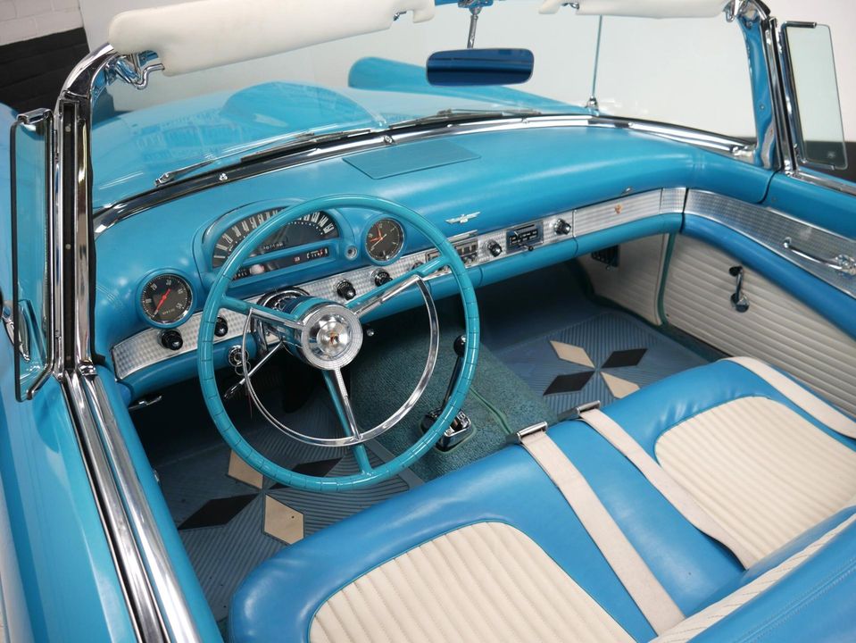 1956 Ford Thunderbird