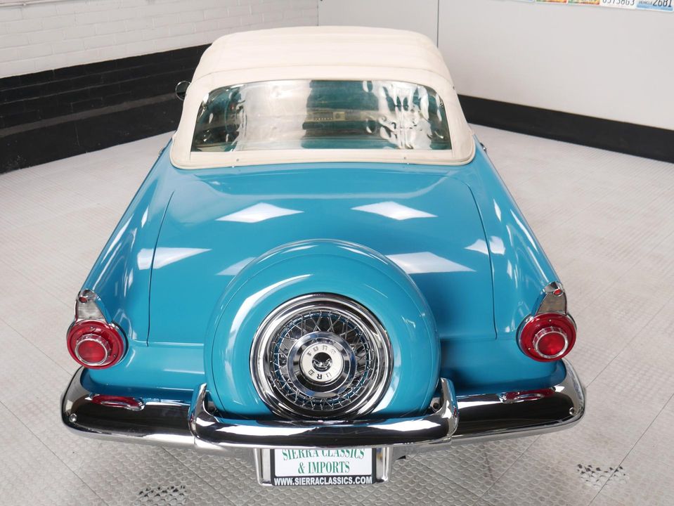 1956 Ford Thunderbird