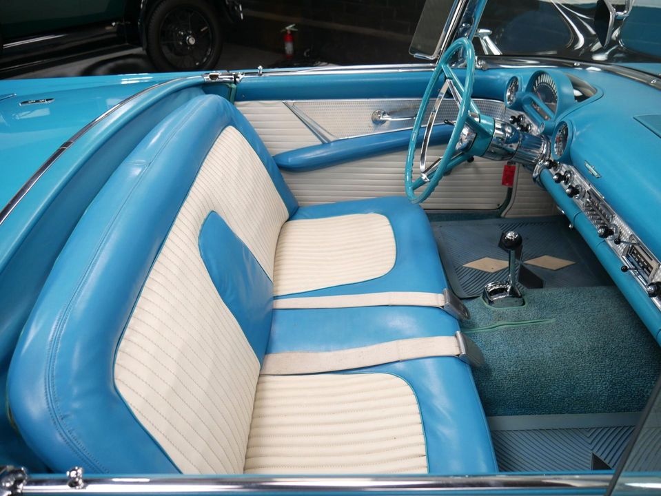 1956 Ford Thunderbird